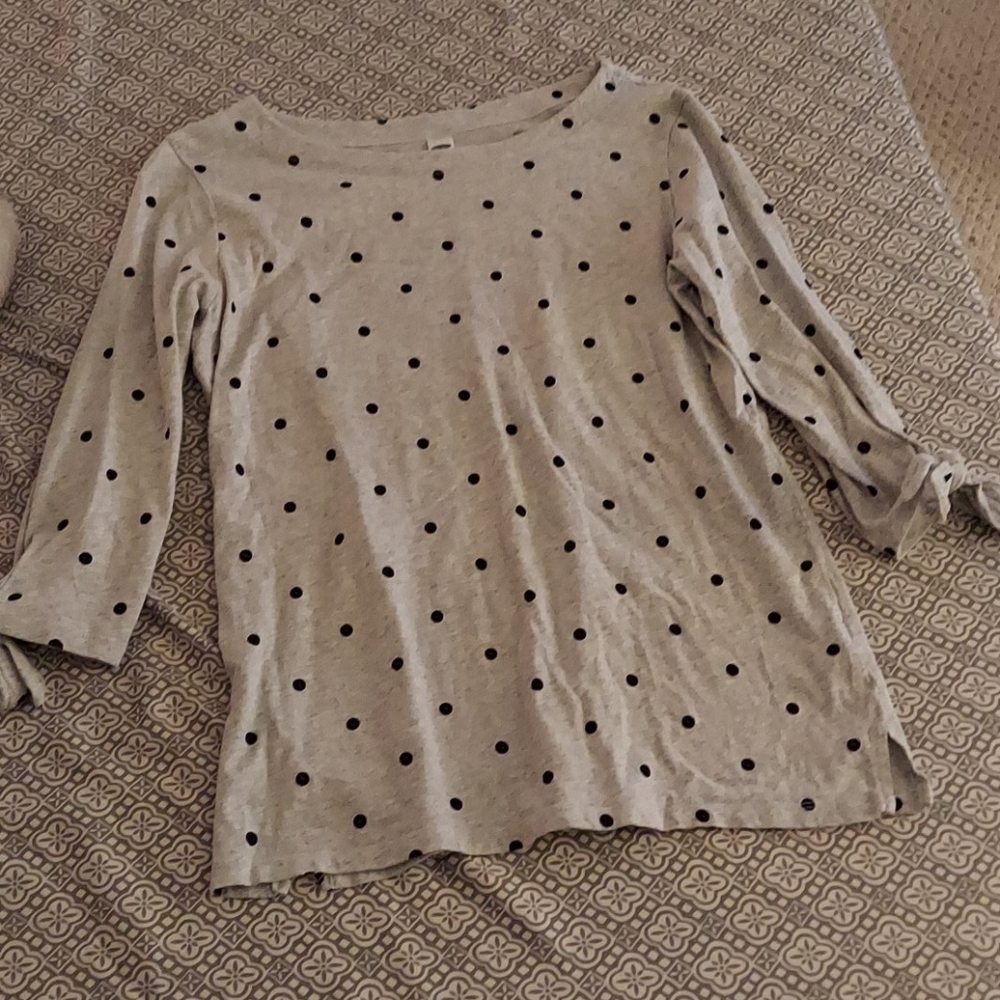 Grey shirt